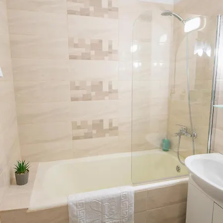Appartamento Thenest Braşov